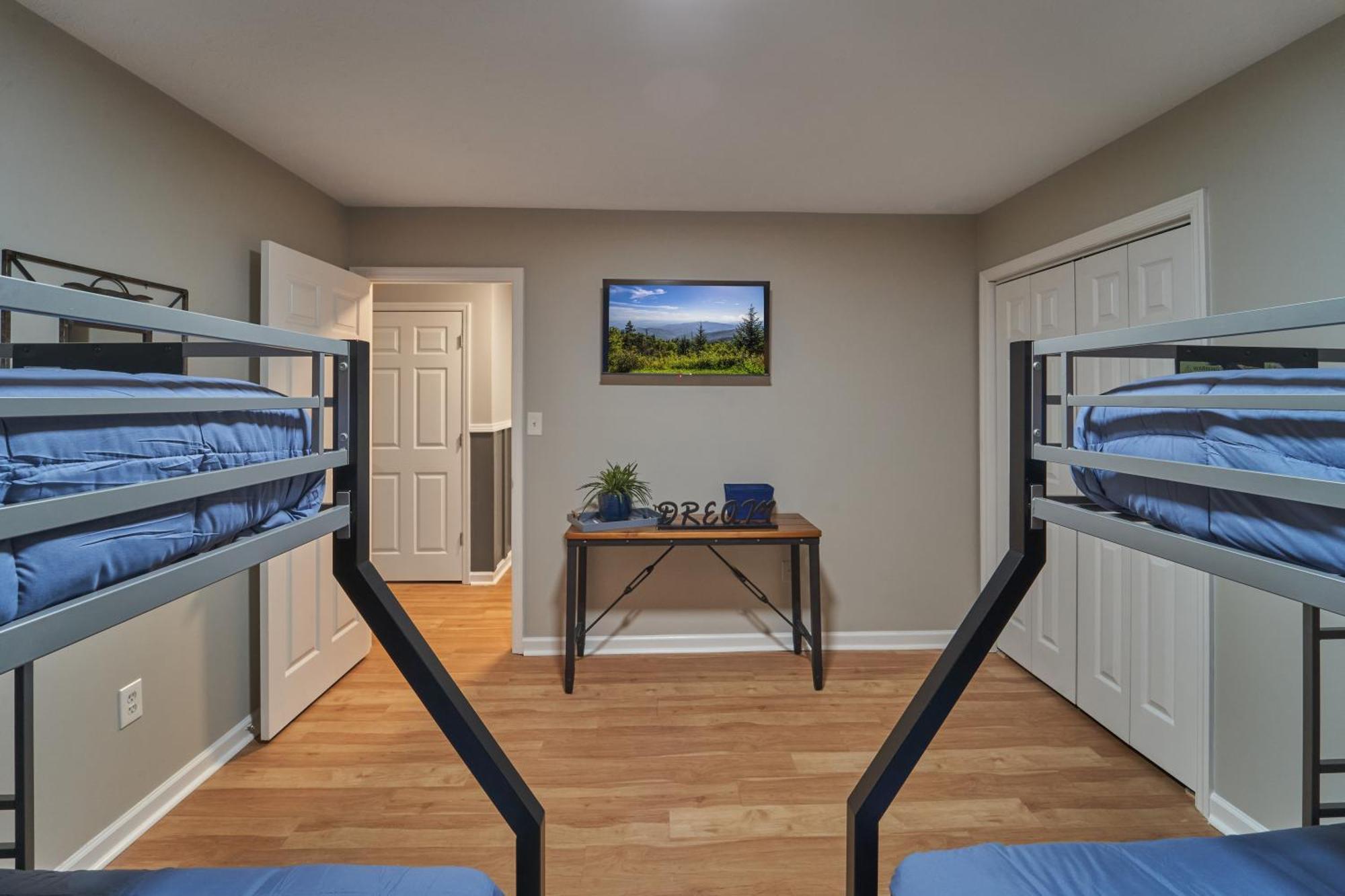 Entertainment Galore! Luxurious Property, Spectacular & Peaceful Setting, Great Location, Close To Major Attractions!! Pigeon Forge Esterno foto